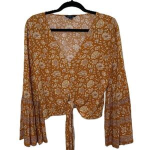 American Eagle Size Small Yellow Floral Tie Front Cropped Bell Sleeve Shirt